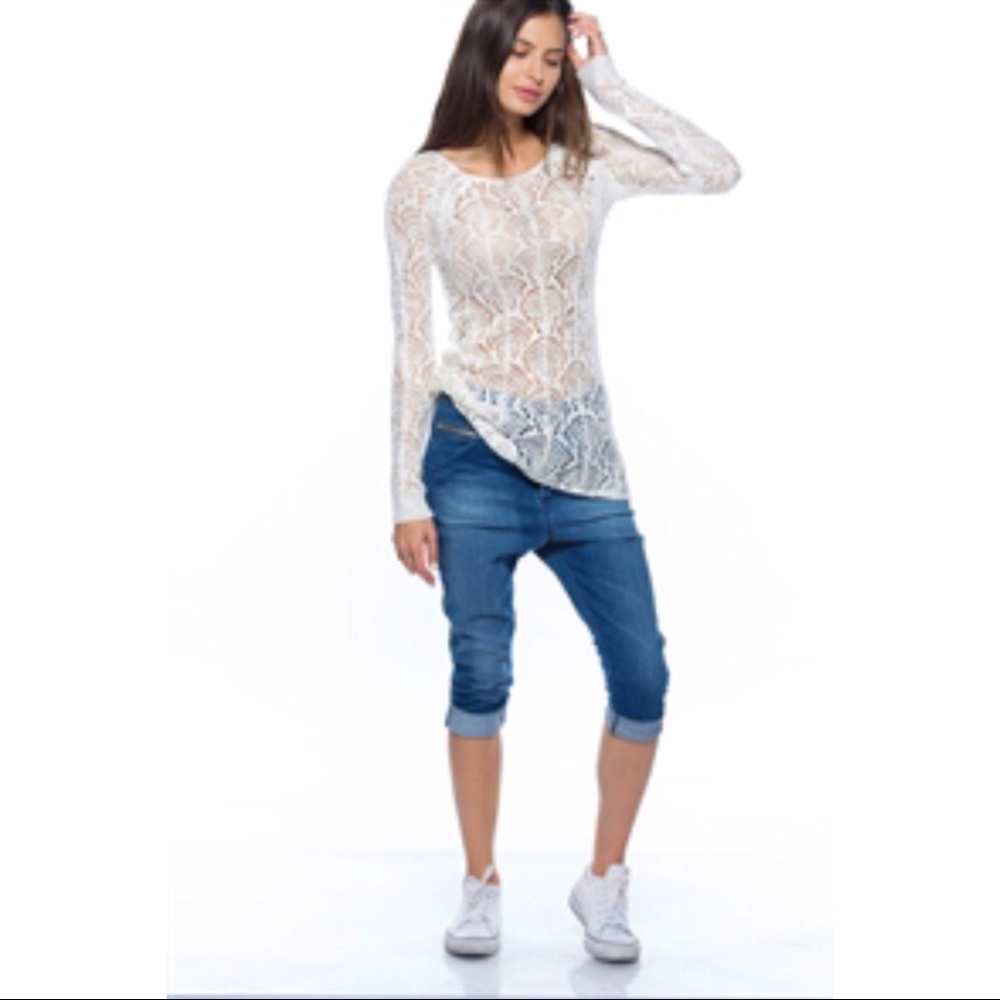 LAST ONE ❗️IVORY WHITE CROCHET LONG SLEEVE TOP - Picture 3 of 5